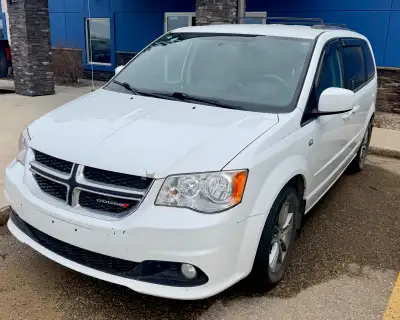 White van in excellent shape, has been well taken care of. A few dings and rust spots, but still has...