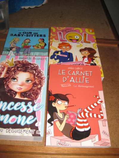 4 Livres  mixte pour ado., View more
