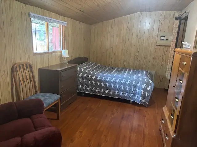 3-Season Cabin at Greig Lake – Priced to Sell! $250,000 in Houses for Sale in Meadow Lake - Image 7