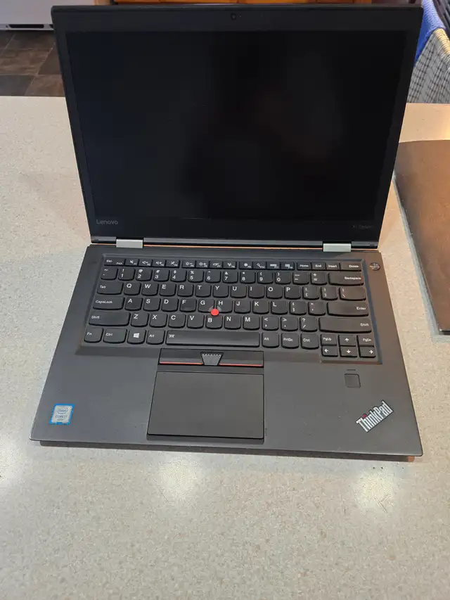 LENOVO  X1  CARBON   I 7  COME NEUF in Laptops in Victoriaville - Image 2