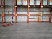 WE HAVE high end SPACE FOR RENT storage warehouse. SHARED DOCKS