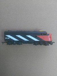 Ho scale CN Diesel locomotive 6536 model train