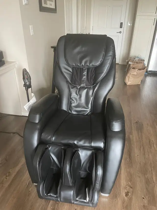 MESSAGE CHAIR62864364689667125
