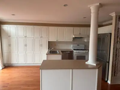 Discover the perfect blend of comfort and convenience in this stunning Minto Manhattan townhome loca...