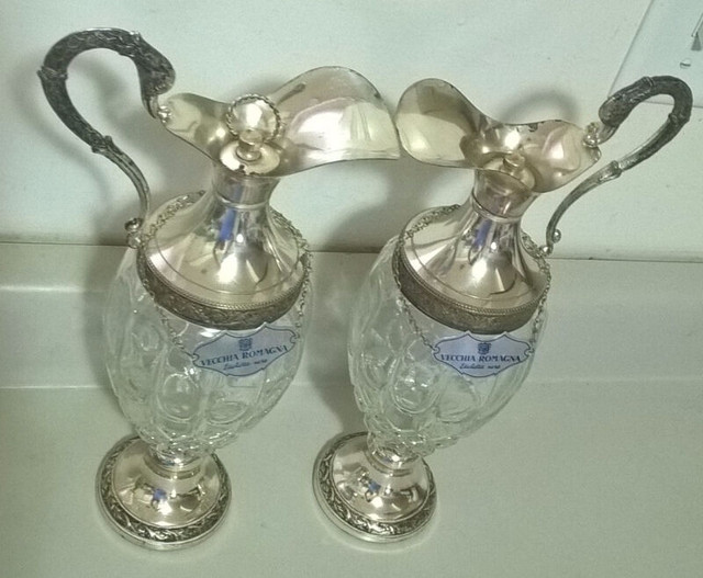 Vintage Vecchia Romagna Etichetta Nera Brandy Decanter in Arts & Collectibles in Oshawa / Durham Region - Image 2