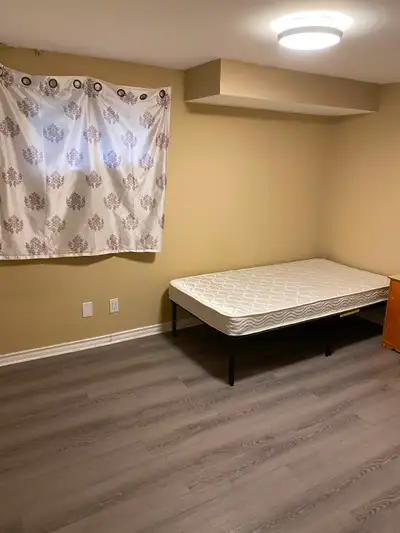 $650 room at Baseline Rd all inclusive