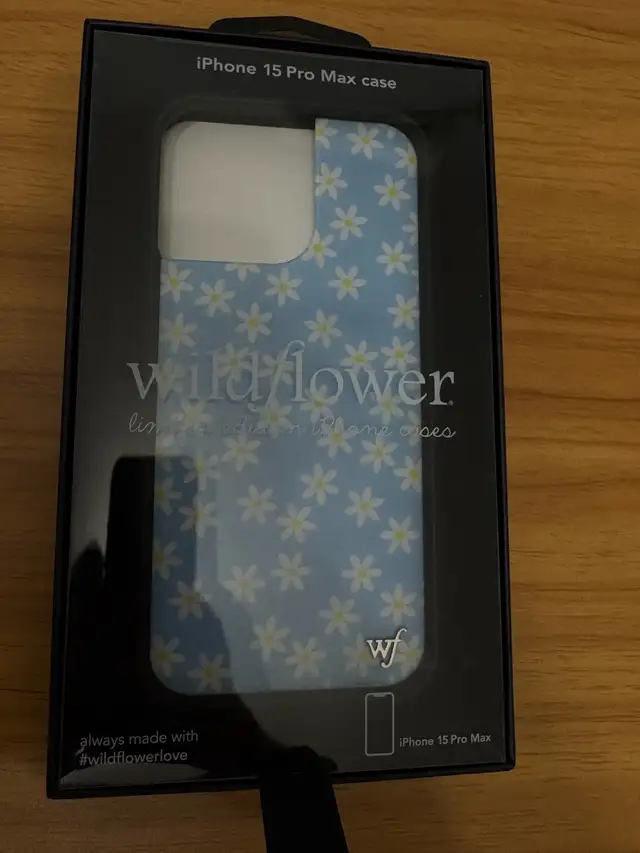 Wildflower iPhone 15 Pro Max case in Cell Phone Accessories in City of Toronto - Image 5