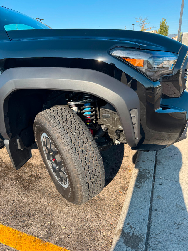 Toyota Tacoma TRD off Road Premium package in Cars & Trucks in Mississauga / Peel Region - Image 4