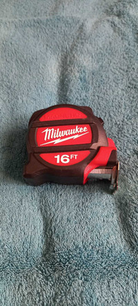 Milwaukee  Magnetic Measuring Tape 