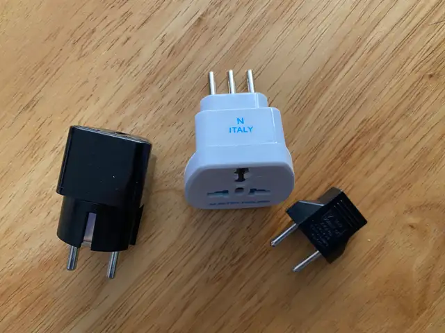 European Travel Adapter / Converter (Italy) in General Electronics in Kitchener / Waterloo - Image 2