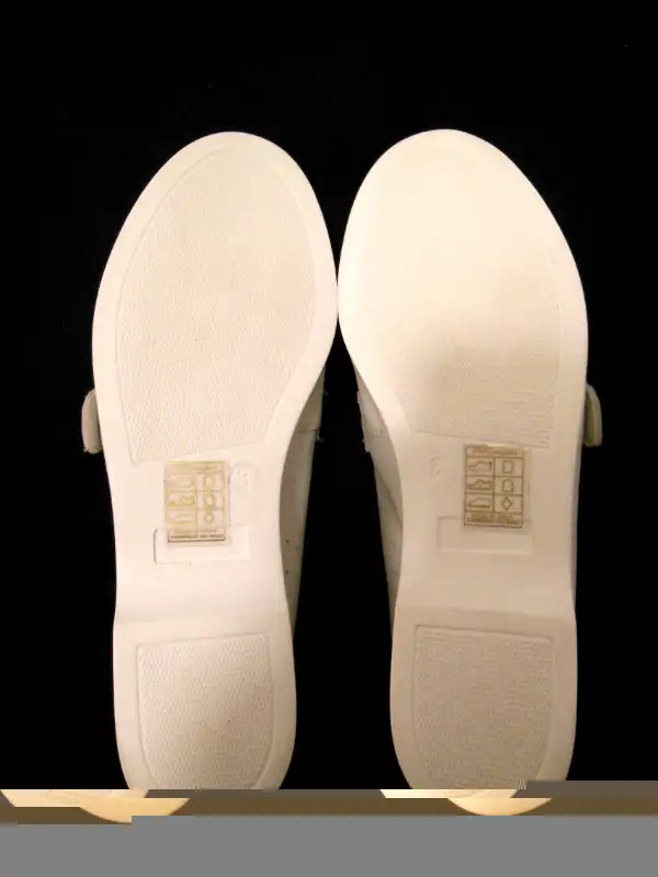 Chaussures neuves !  I LOVE COMFORT blanc - Femme pointure 8 in Women's - Shoes in Québec City - Image 9