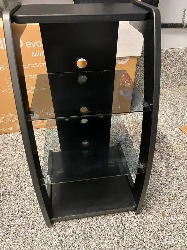 Tv media console in Video & TV Accessories in Calgary - Image 3