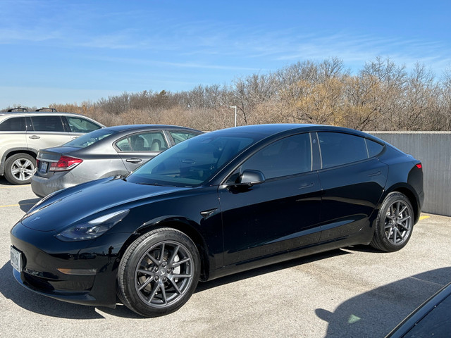 2022 Tesla model 3 long range AWD in Cars & Trucks in Oakville / Halton Region