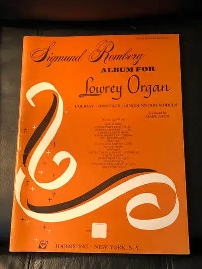 Vintage Sigmund Romberg album for Lowrey Organ, Voir plus