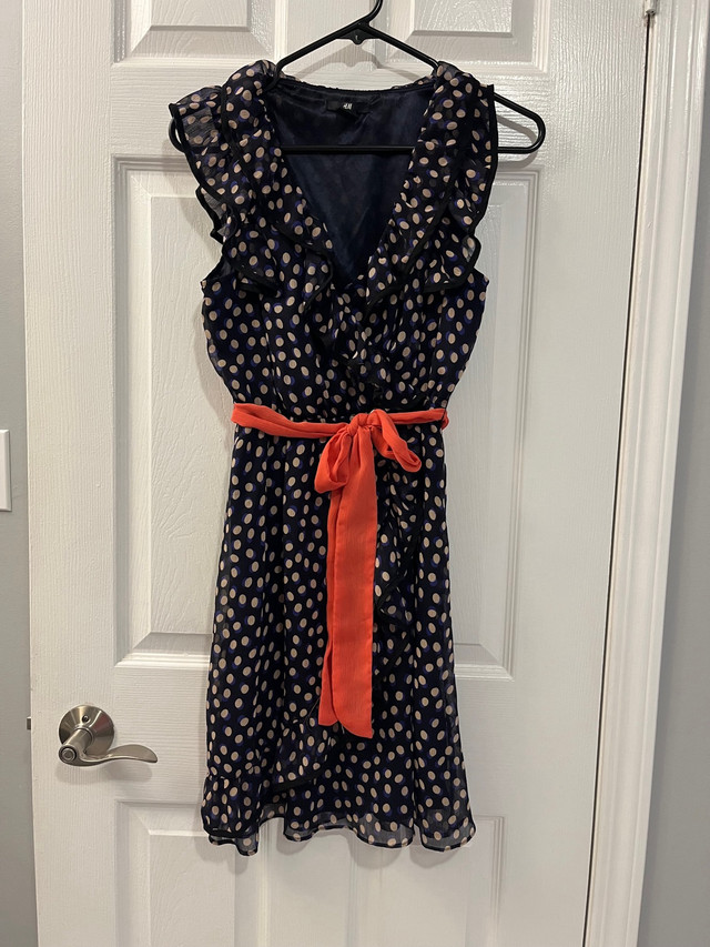 Woman’s Dress From H & M w Removable Belt  in Women's - Dresses & Skirts in Oakville / Halton Region