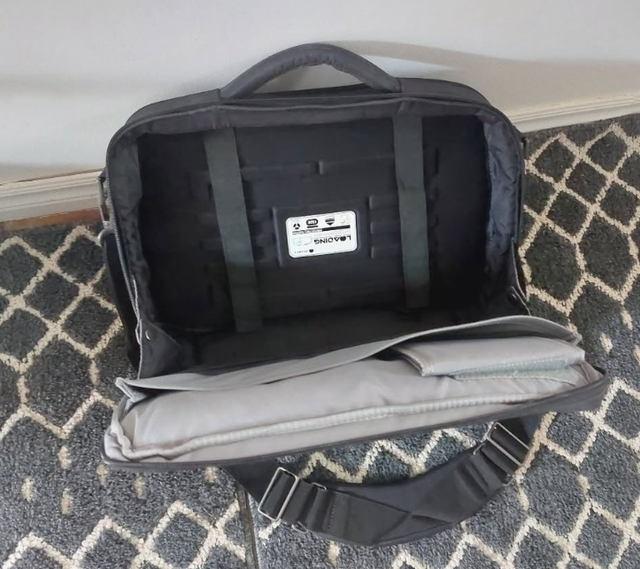 Laptop Bag (Delsey) in Laptop Accessories in Cambridge - Image 4