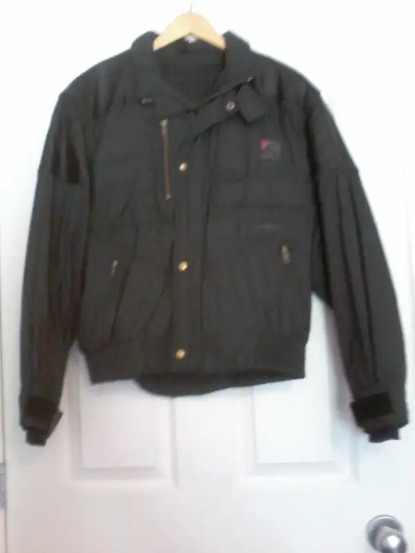 manteau moto cuir et nylon noir in Other in Lévis - Image 2