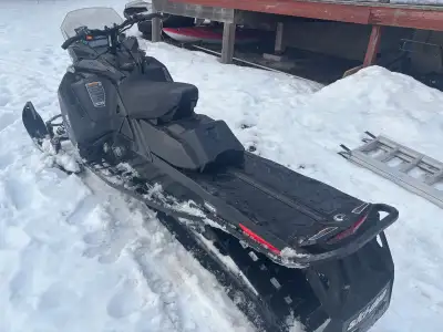 Runs good, no problems, has new belt, carbides, and clutch rollers. Comes with 2L jug of oil, extra...