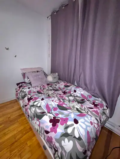ENSEMBLE IKEA – Lit + matelas + rangement + couette, View more