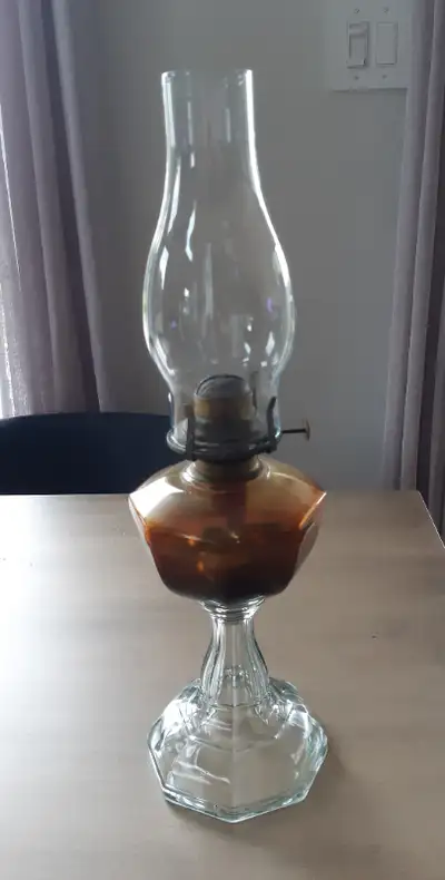 Lampe ancienne, View more