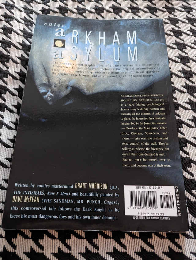 Batman: Arkham Asylum in Comics & Graphic Novels in Hamilton - Image 2