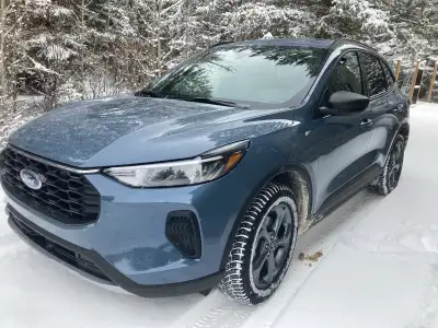 Bought spring of 2025, drove for roughly 5 months, currently has new winter tires (summer set includ...