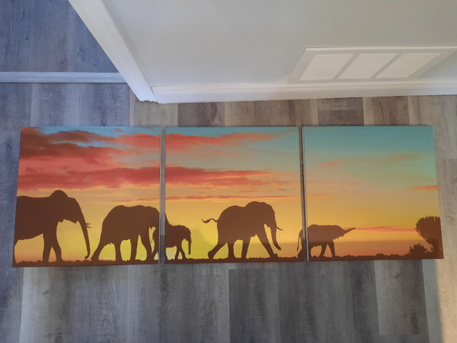 Elephant paintings in Arts & Collectibles in Norfolk County - Image 4