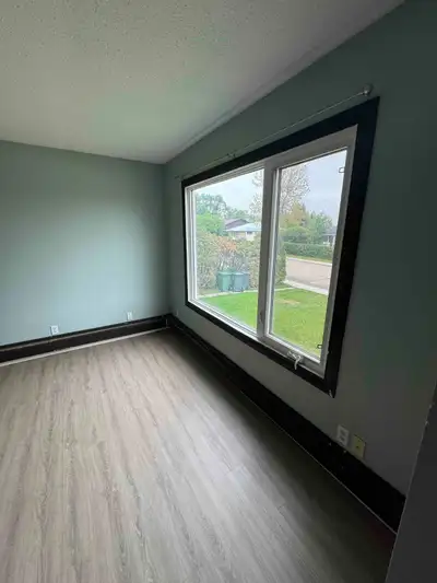 This unit is ideal for quiet, responsible tenants looking for a clean and comfortable long-term rent...