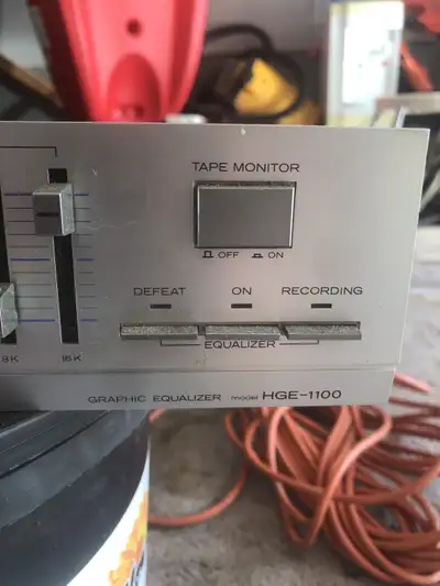 Hitachi HGE-1100 graphic Equalizer, View more