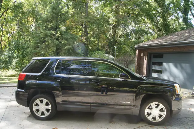 GMC Terrain AWD 2017 -Certified in Cars & Trucks in St. Catharines - Image 6