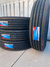 11R22.5  TRUCK   TIRES