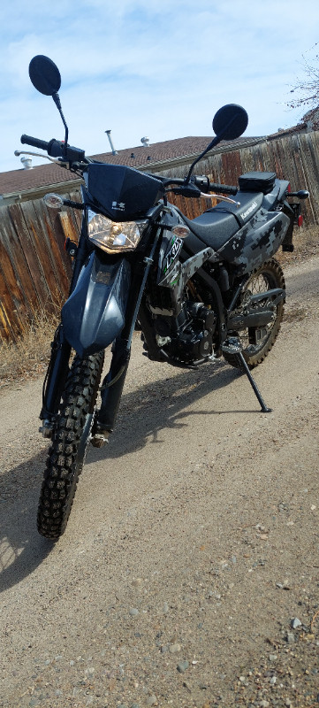 2018 Kawasaki Klx 250 in Dirt Bikes & Motocross in Medicine Hat - Image 3