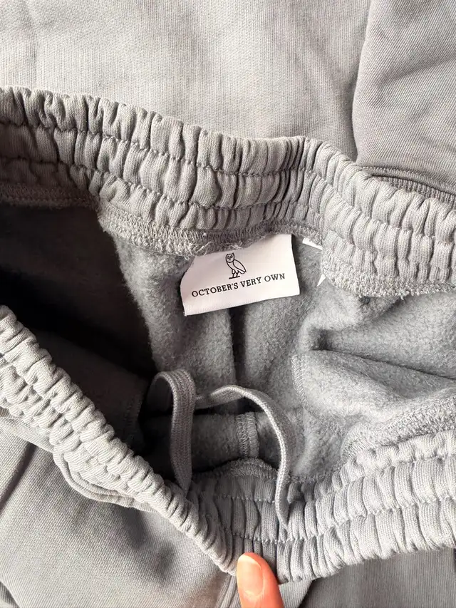 October's Very Own Owl Crewneck Sweatshirt and Cargo Pants Set in Multi-item in City of Toronto - Image 7
