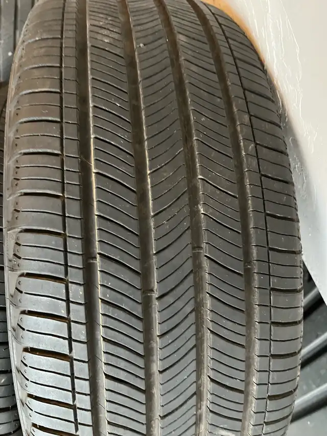 2010-2015 Tires with Rims For RX350 Only Used For Two Summers in Tires & Rims in Mississauga / Peel Region - Image 4