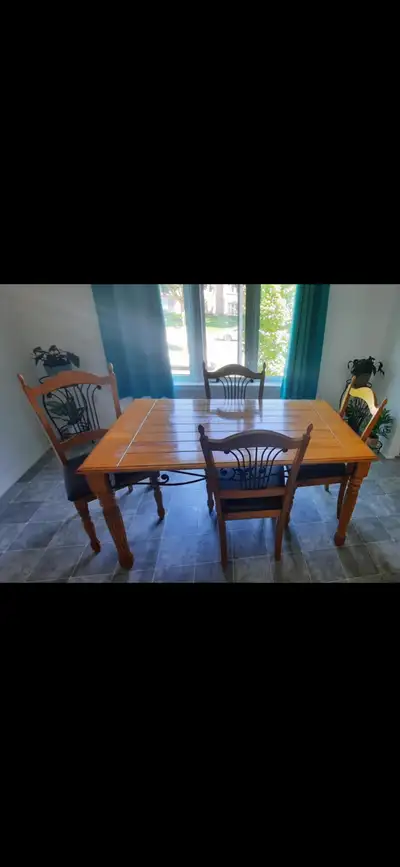 Table a vendre, View more