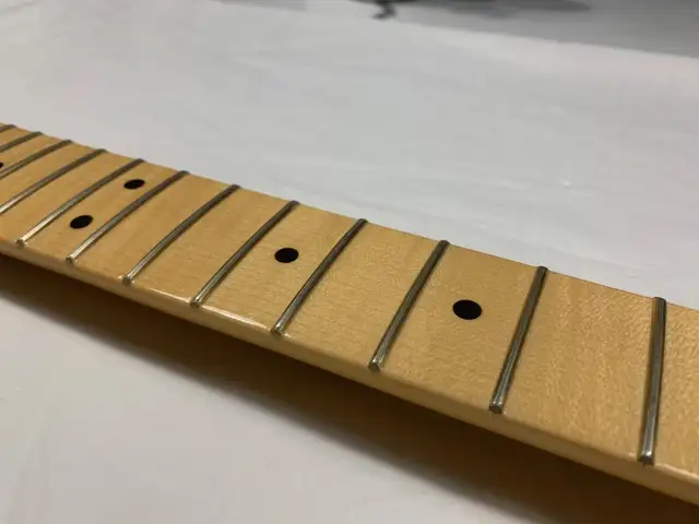 Fender Stratocaster Custom Shop Neck in Guitars in Oakville / Halton Region - Image 7