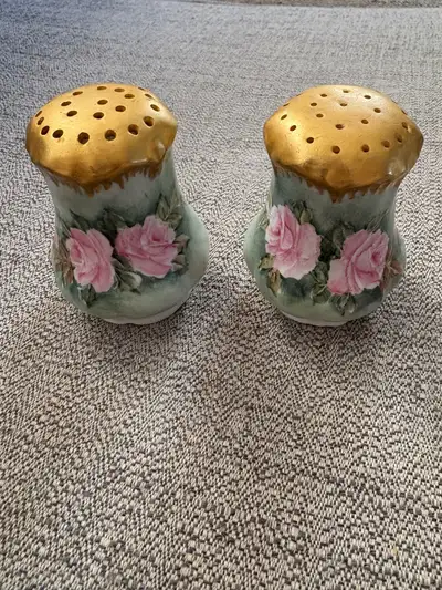 Hand Painted Salt and Pepper Shakers, View more
