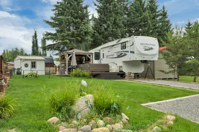 Beautiful RV lot at Pigeon Lake Escapes RV Resort. Gated 4 season year round park. 45'x130' lot Come...