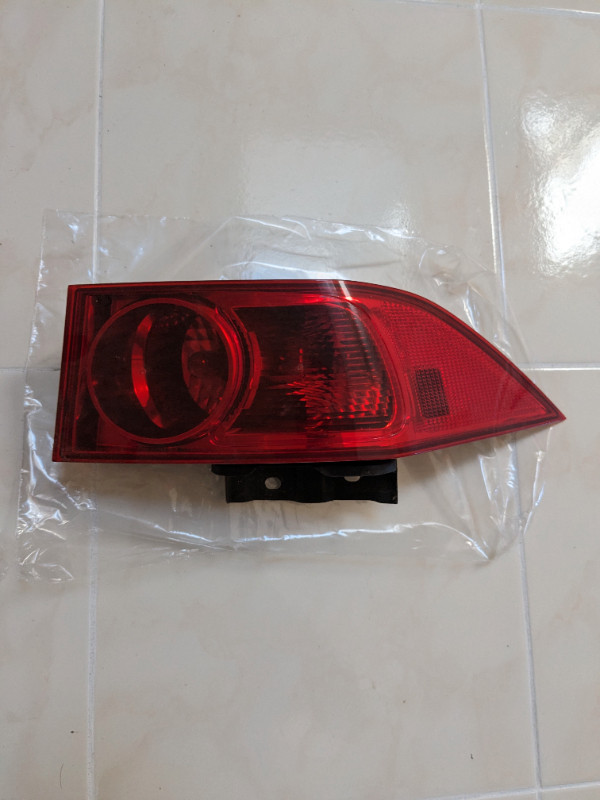 2004-2008 Acura TSX Tail Light Used OEM Pair Left and Right Side in Auto Body Parts in City of Toronto - Image 3