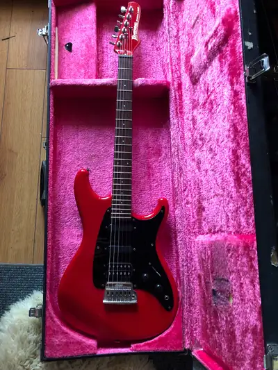 Located in Grand Forks BC 1986 MIJ Ibanez Roadstar II HSS In excellent shape for the year this guita...