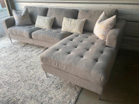Beautiful grey sectional couch ( Free Delivery)