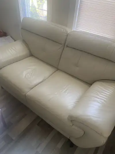Real leather Sofa/Couch Set in beige, View more