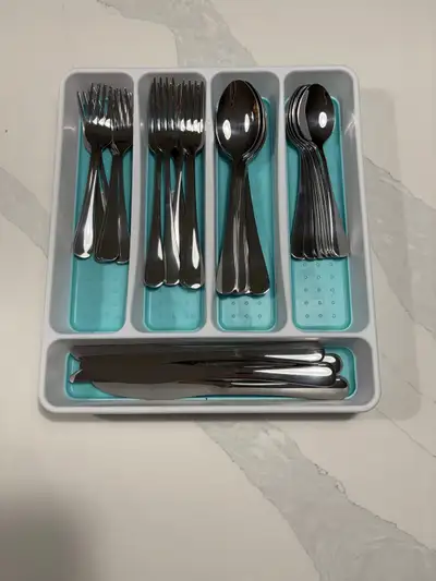 40 Piece Cutlery Set, View more