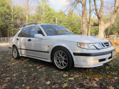 Saab 9-5  Aero Wagon rust free from Georgia USA