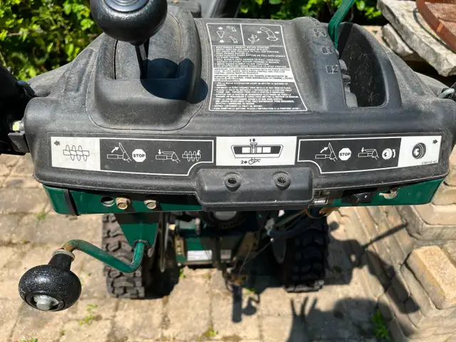 Yardworks 26-inch Snowblower in Snowblowers in Kitchener / Waterloo - Image 3
