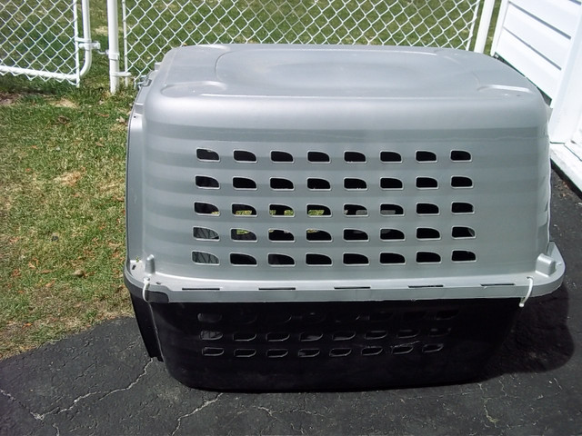 Large Dog Crate (50-70 lbs) in Accessories in North Bay - Image 2