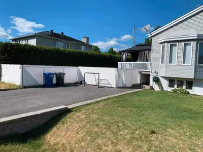 1030 rue neveu