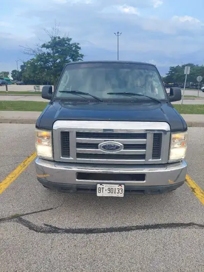 Hy for sale my van . 4.6 l engine v8 good on gas. Got navigation , bluetooth for audio and calling....