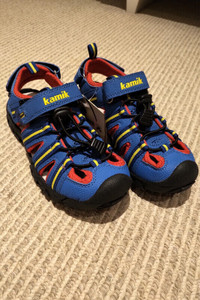 New Kamik Kids Sandals - Size 1