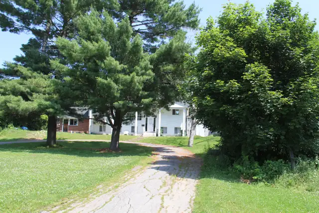 Private room in a nice residential area of Fredericton